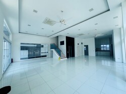 eng-kong-park photo thumbnail #1